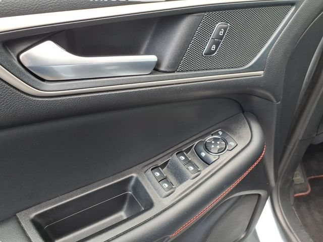 Used 2024 Ford Edge ST-Line w/ Class II Trailer Tow Package AWD/4WD image 14