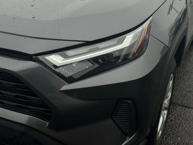 Used 2024 Toyota RAV4 LE video 2