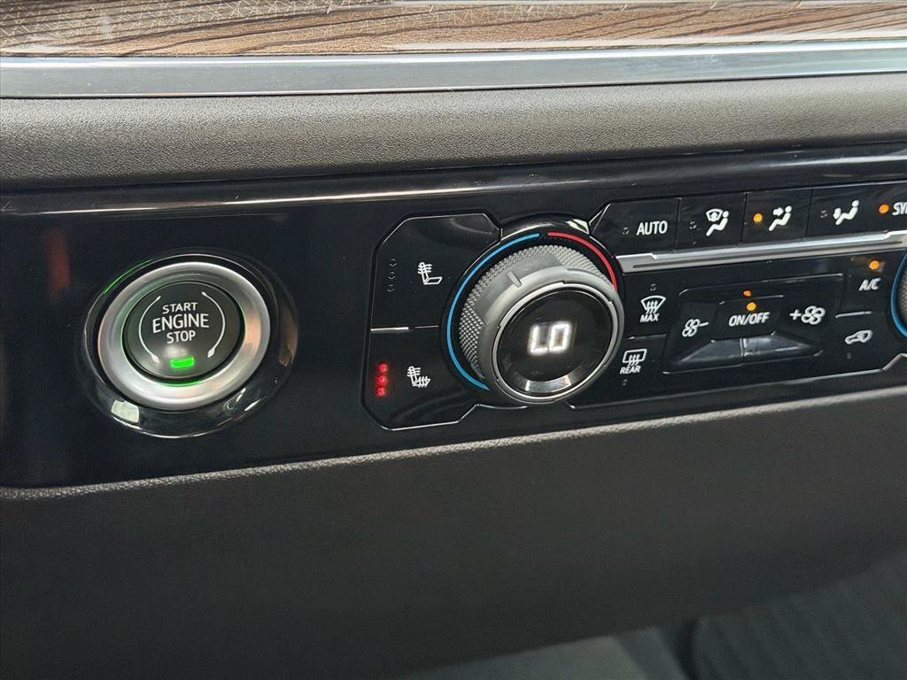Used 2024 Chevrolet Silverado 1500 LT AWD/4WD image 24