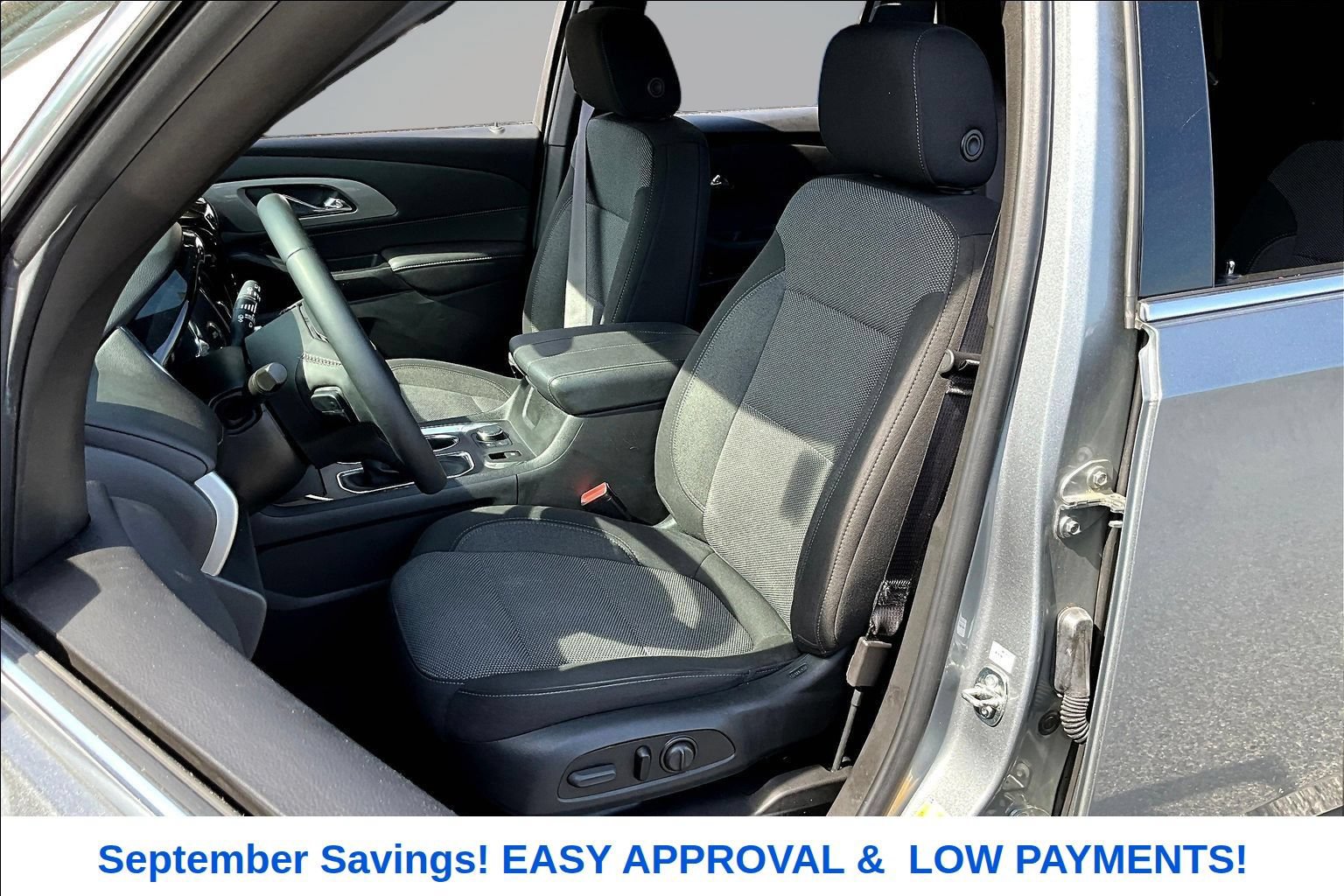 Used 2023 Chevrolet Traverse LT AWD/4WD image 19