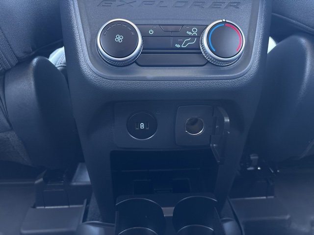 Certified 2025 Ford Explorer Active image 17