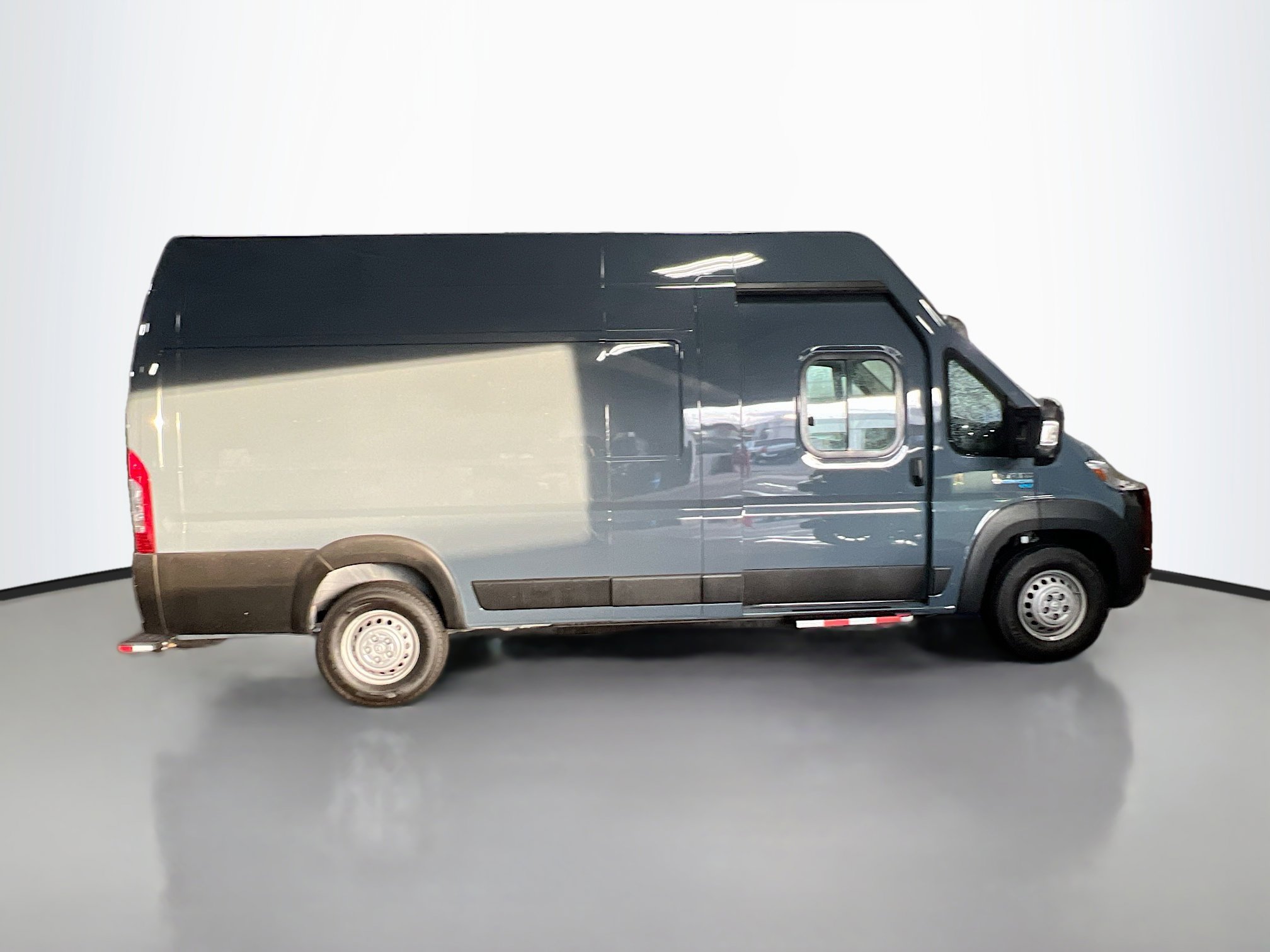 Used 2024 RAM ProMaster 3500 image 3