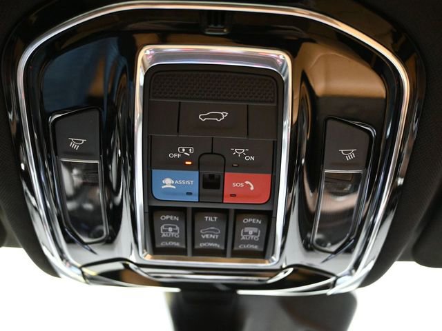 Used 2024 Jeep Grand Cherokee Summit image 46