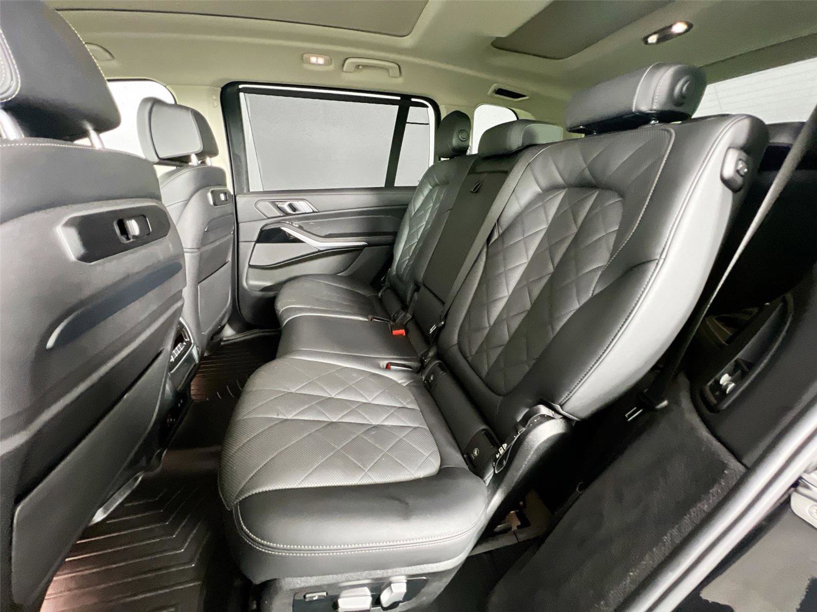 Certified 2023 BMW X7 xDrive40i w/ Executive Package image 23