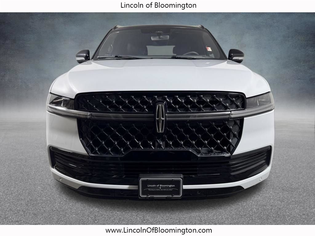 Used 2025 Lincoln Navigator Black Label AWD/4WD image 9