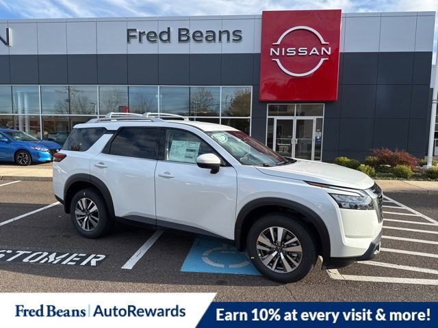 New 2025 Nissan Pathfinder SL