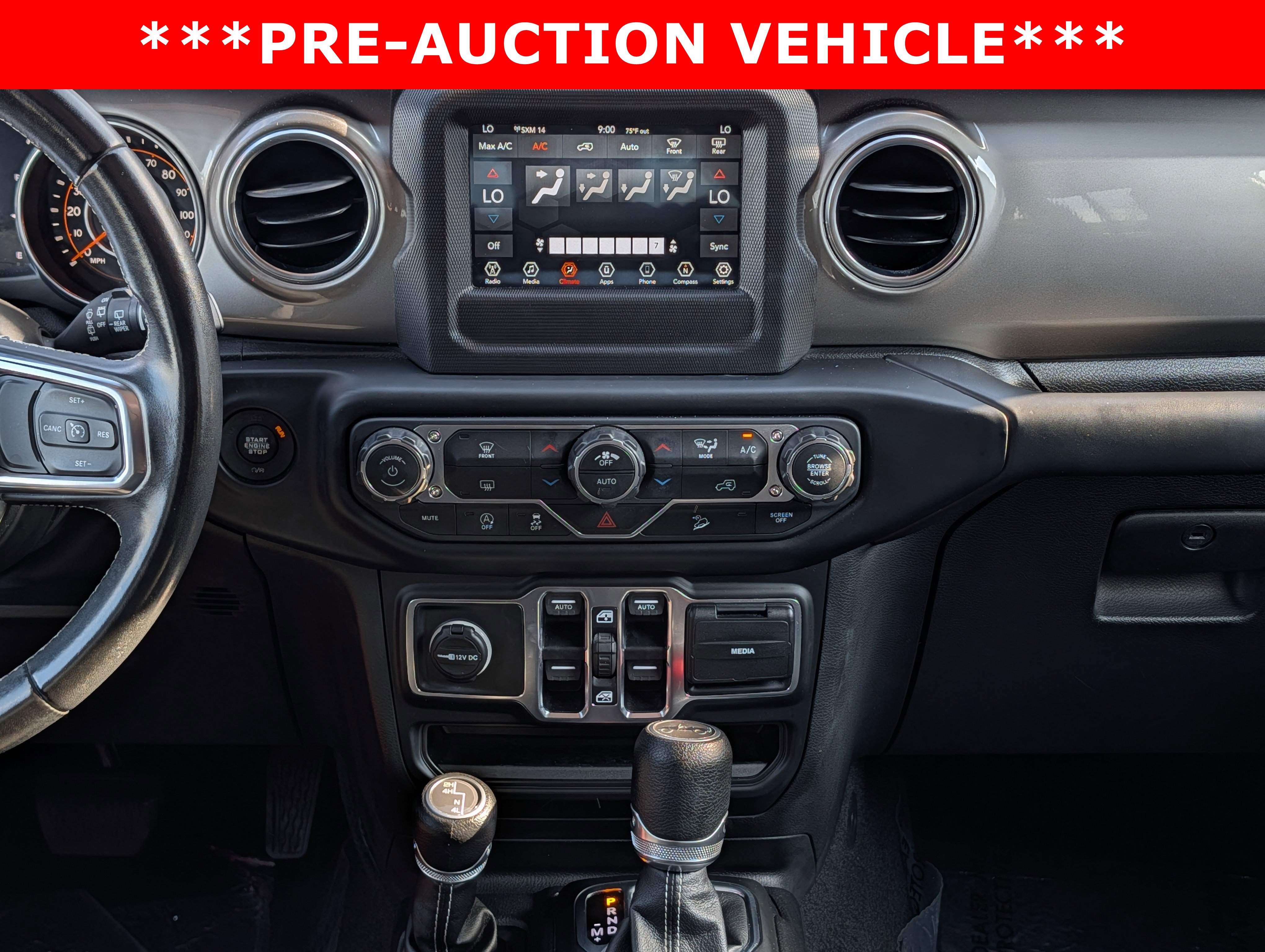 Used 2019 Jeep Wrangler Unlimited Sahara AWD/4WD image 18
