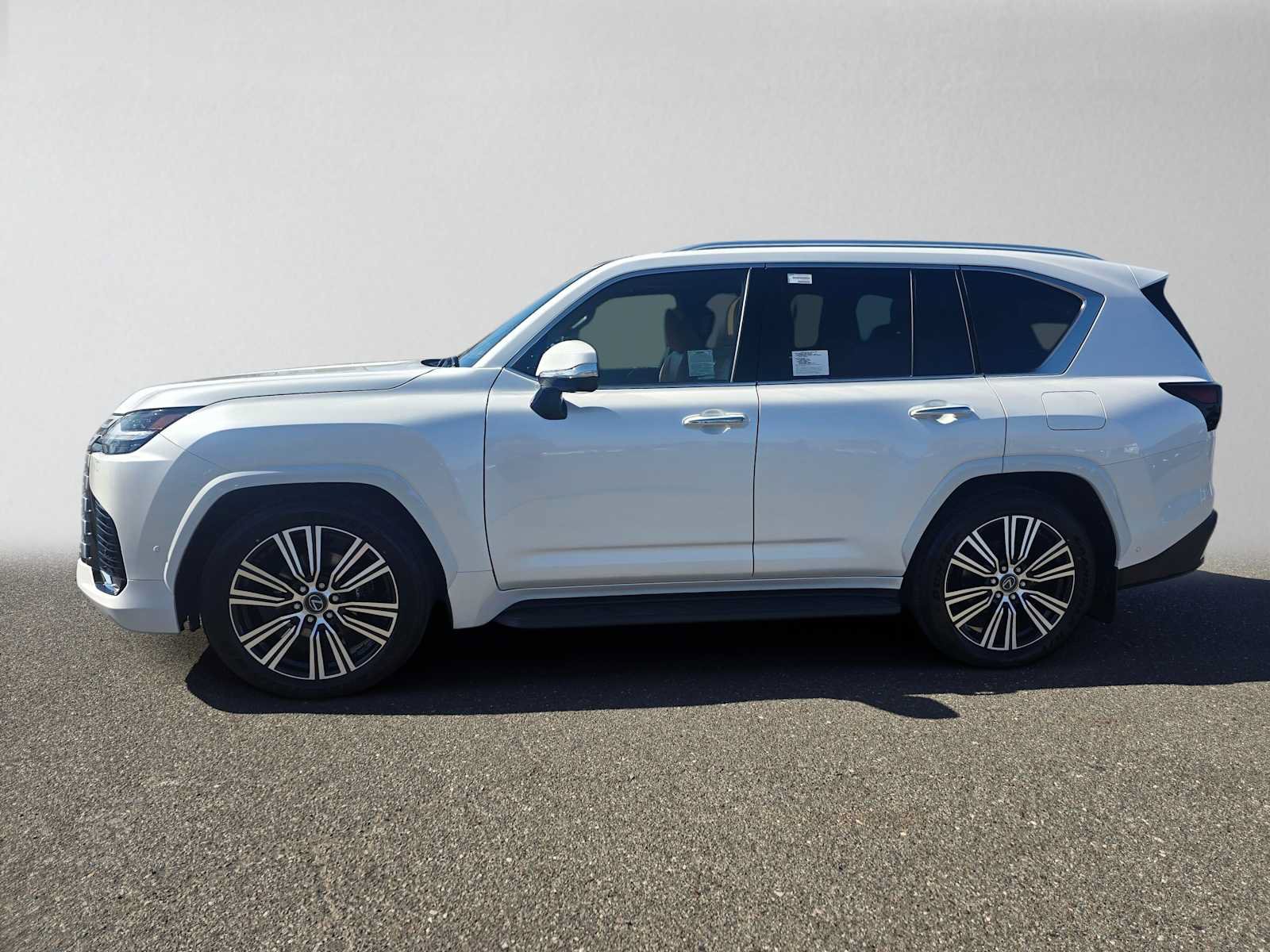 New 2026 Lexus LX 700h Luxury AWD/4WD image 6