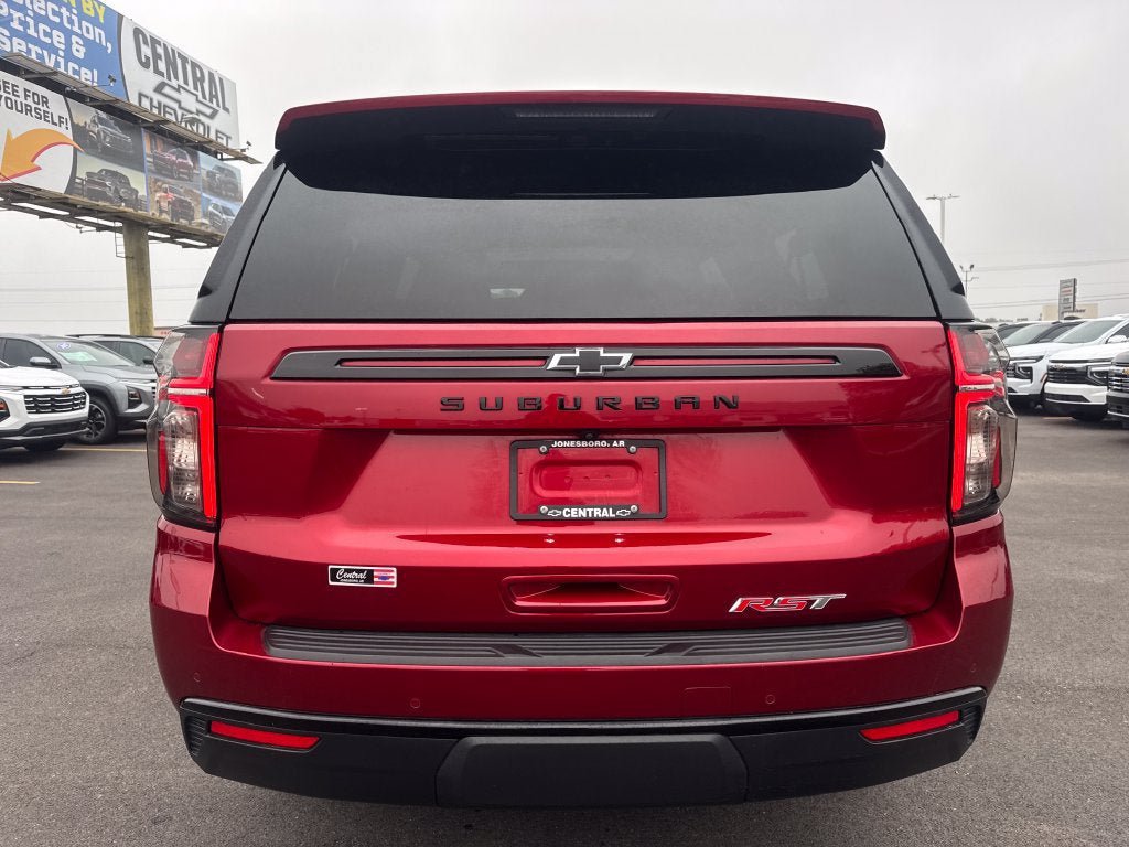 Used 2024 Chevrolet Suburban RST w/ Luxury Package AWD/4WD image 5