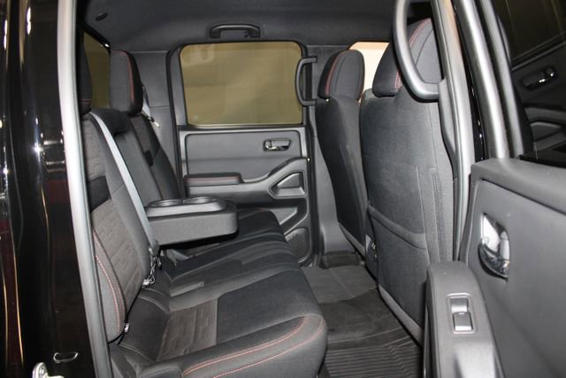 Used 2023 Nissan Frontier PRO-4X w/ Pro Convenience Package AWD/4WD image 10