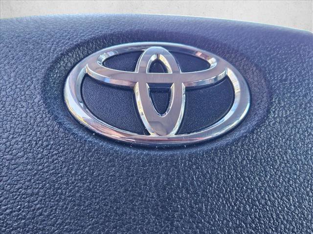 Used 2022 Toyota Prius LE image 5