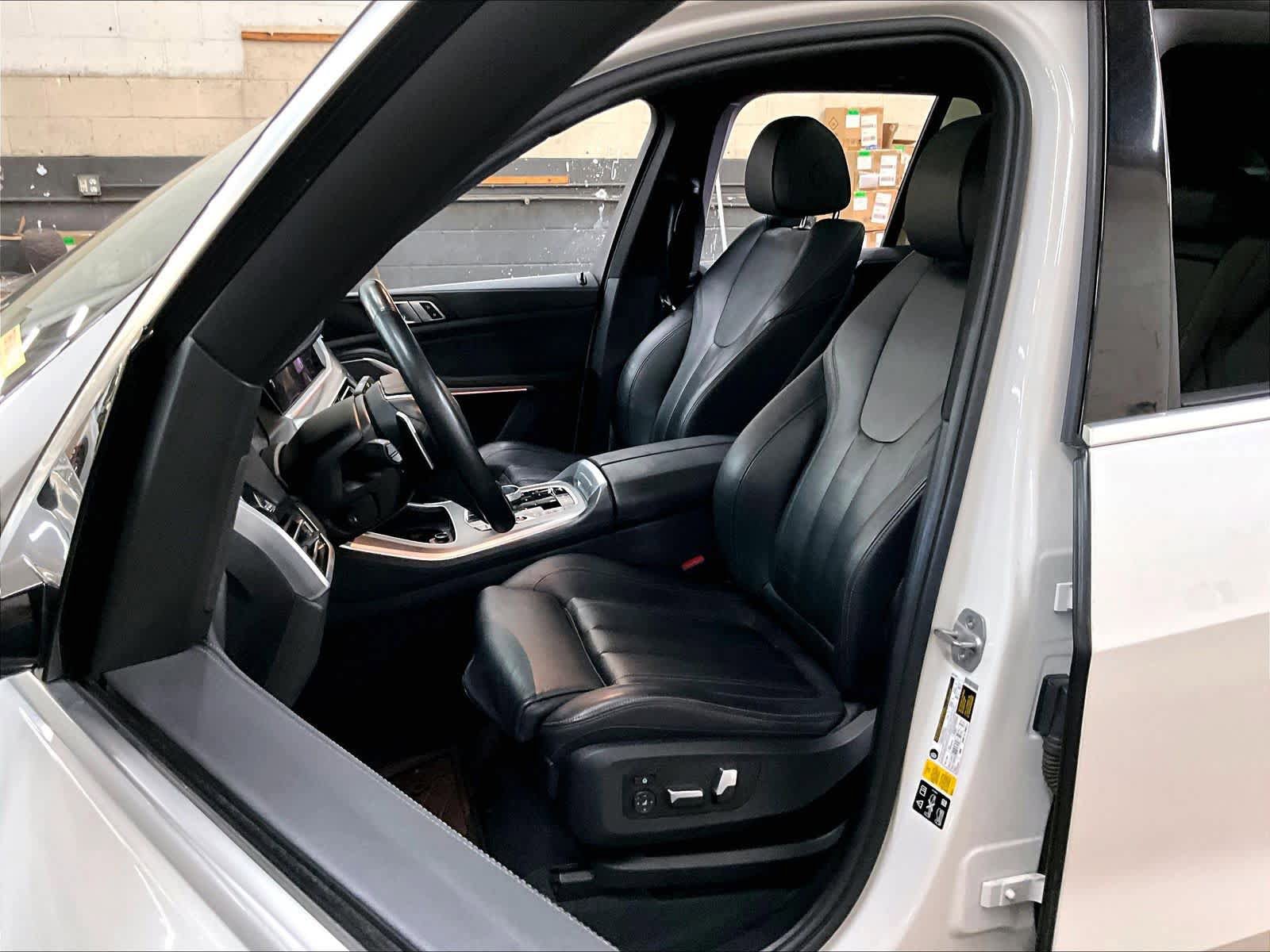 Used 2020 BMW X5 xDrive40i w/ Convenience Package AWD/4WD image 27