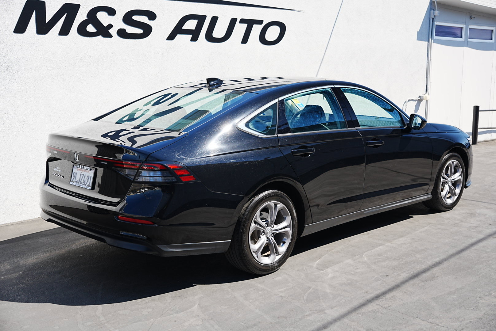 Used 2024 Honda Accord EX image 4