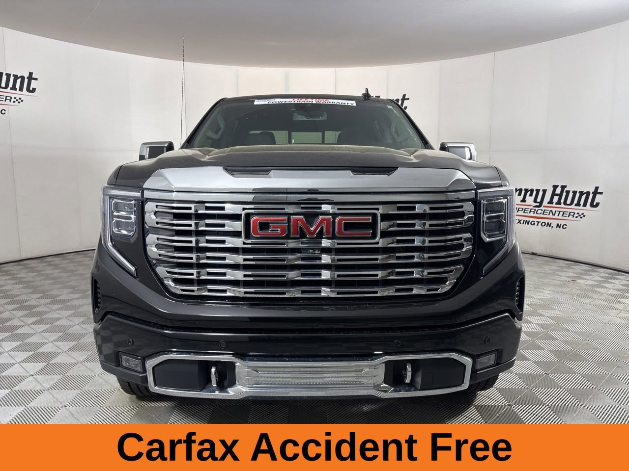 Used 2023 GMC Sierra 1500 Denali AWD/4WD image 3