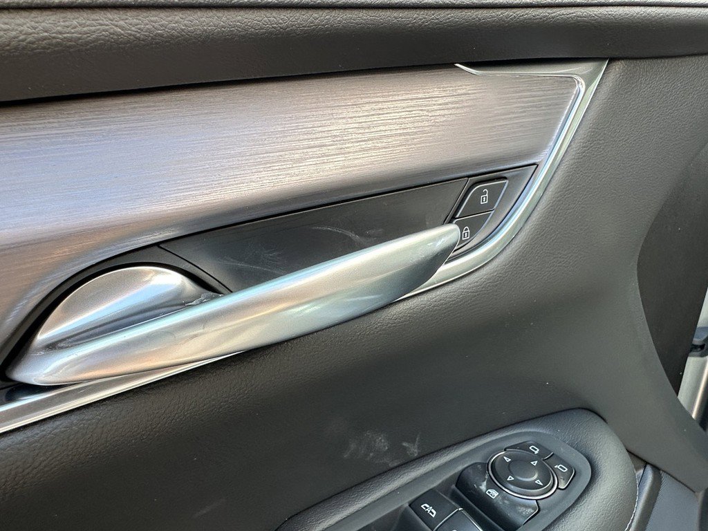 New 2026 Cadillac XT5 Luxury w/ LPO, Floor Liner Package image 17
