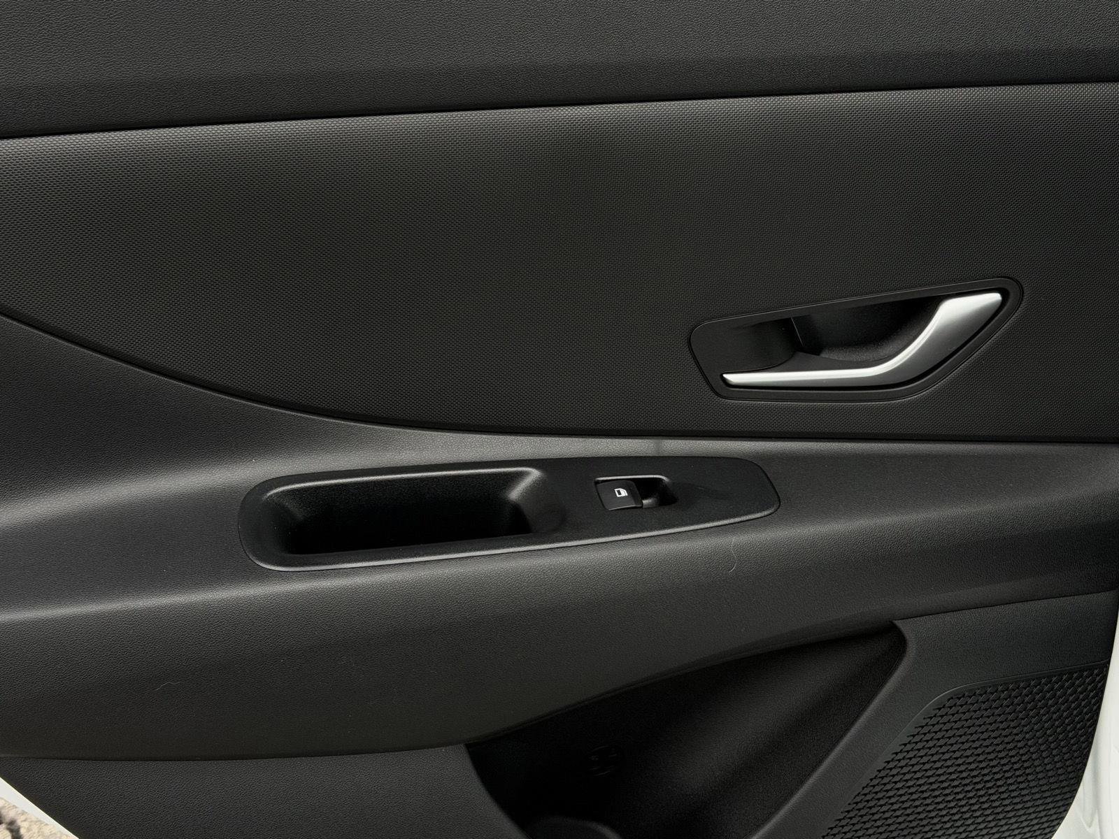 New 2026 Hyundai Elantra Blue image 9