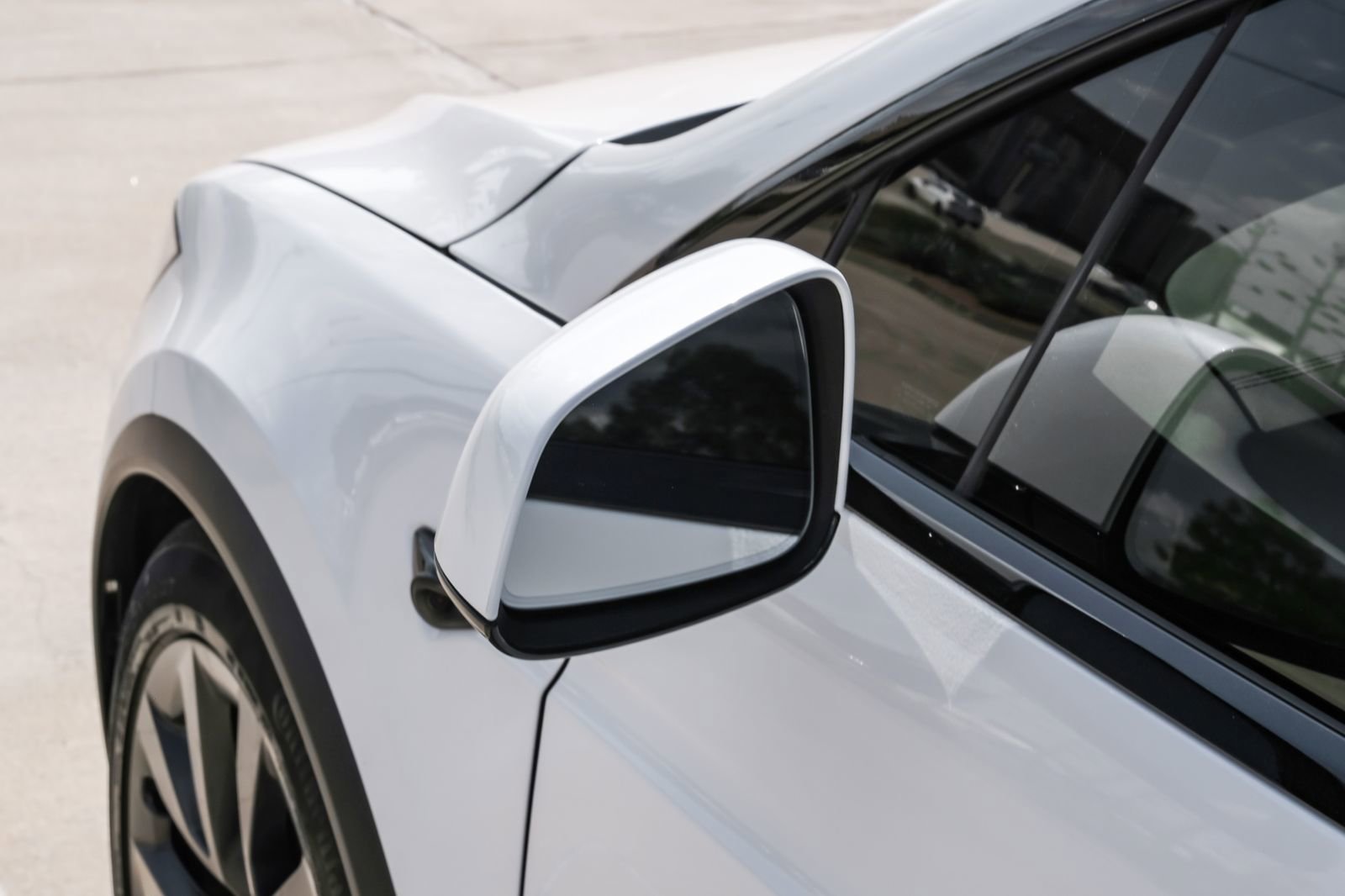 Used 2024 Tesla Model X AWD/4WD image 37