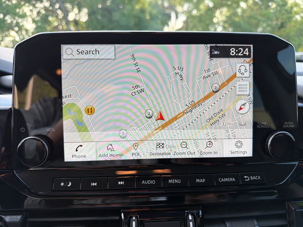 Used 2025 Nissan Pathfinder SL AWD/4WD image 26