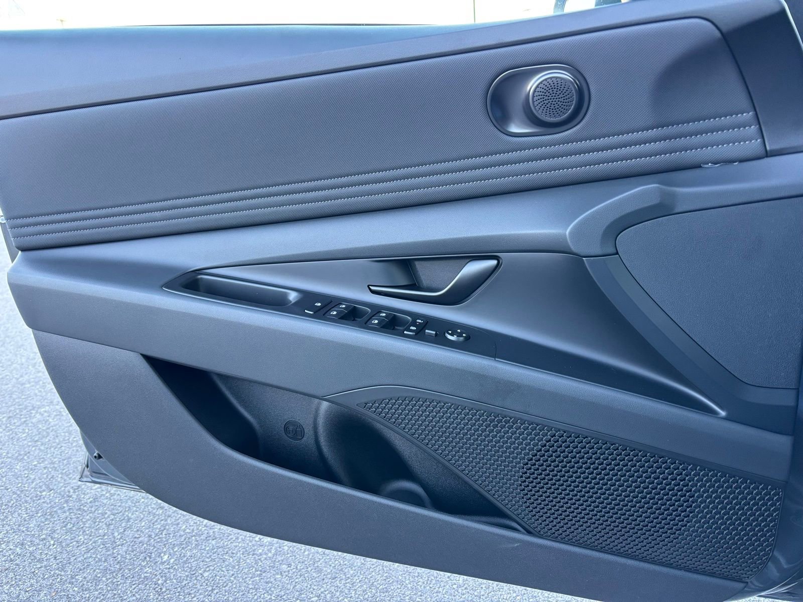 New 2026 Hyundai Elantra Sport w/ Cargo Package image 9