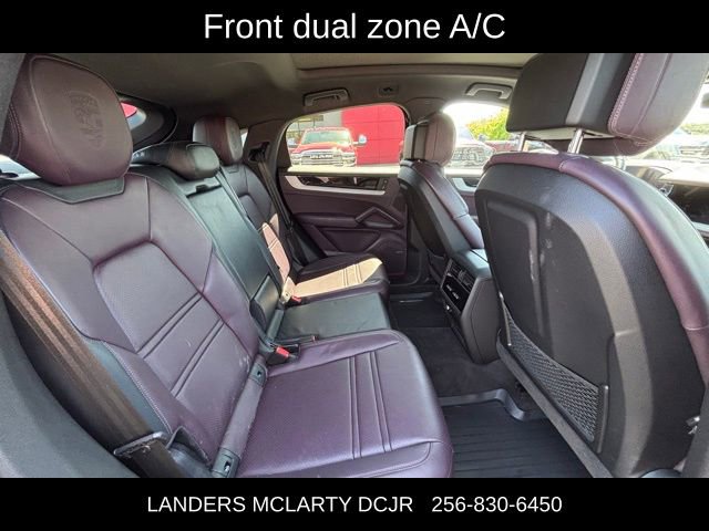 Used 2024 Porsche Cayenne S AWD/4WD image 15