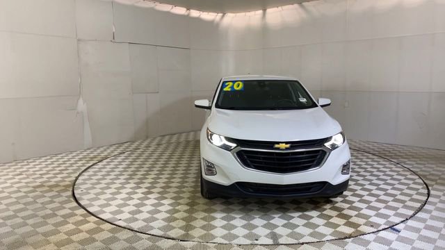 Used 2020 Chevrolet Equinox LT w/ Driver Convenience Package image 2