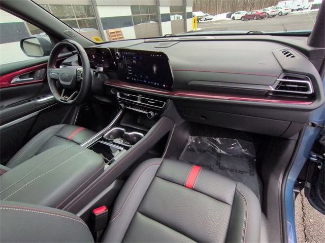 Used 2024 Chevrolet Traverse RS image 30