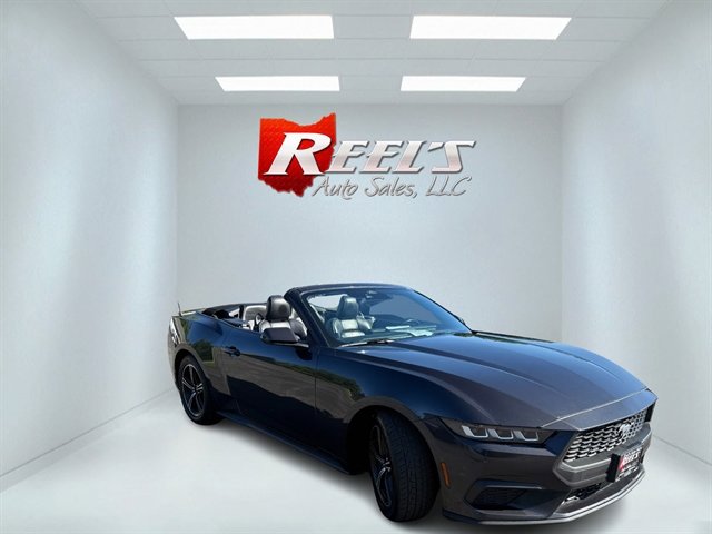 Used 2024 Ford Mustang Premium RWD image 3