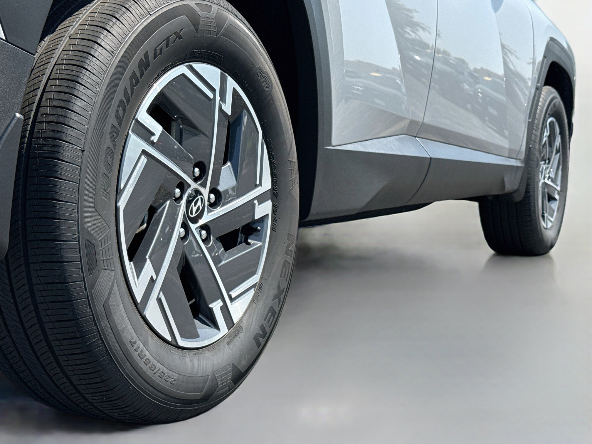 Certified 2025 Hyundai Tucson Blue AWD/4WD image 9