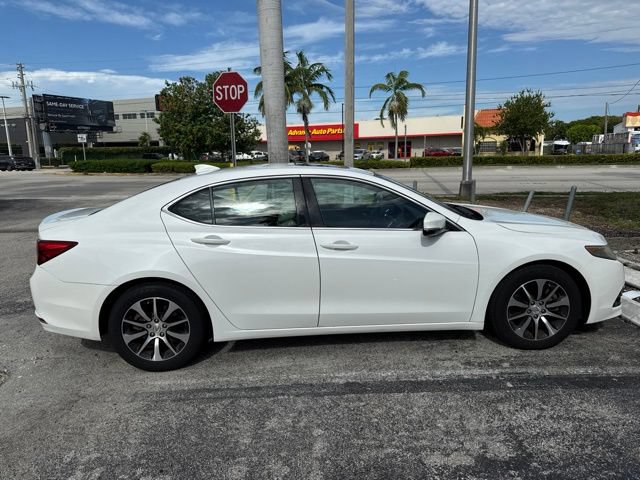 Used 2016 Acura TLX w/ Technology Package FWD image 4