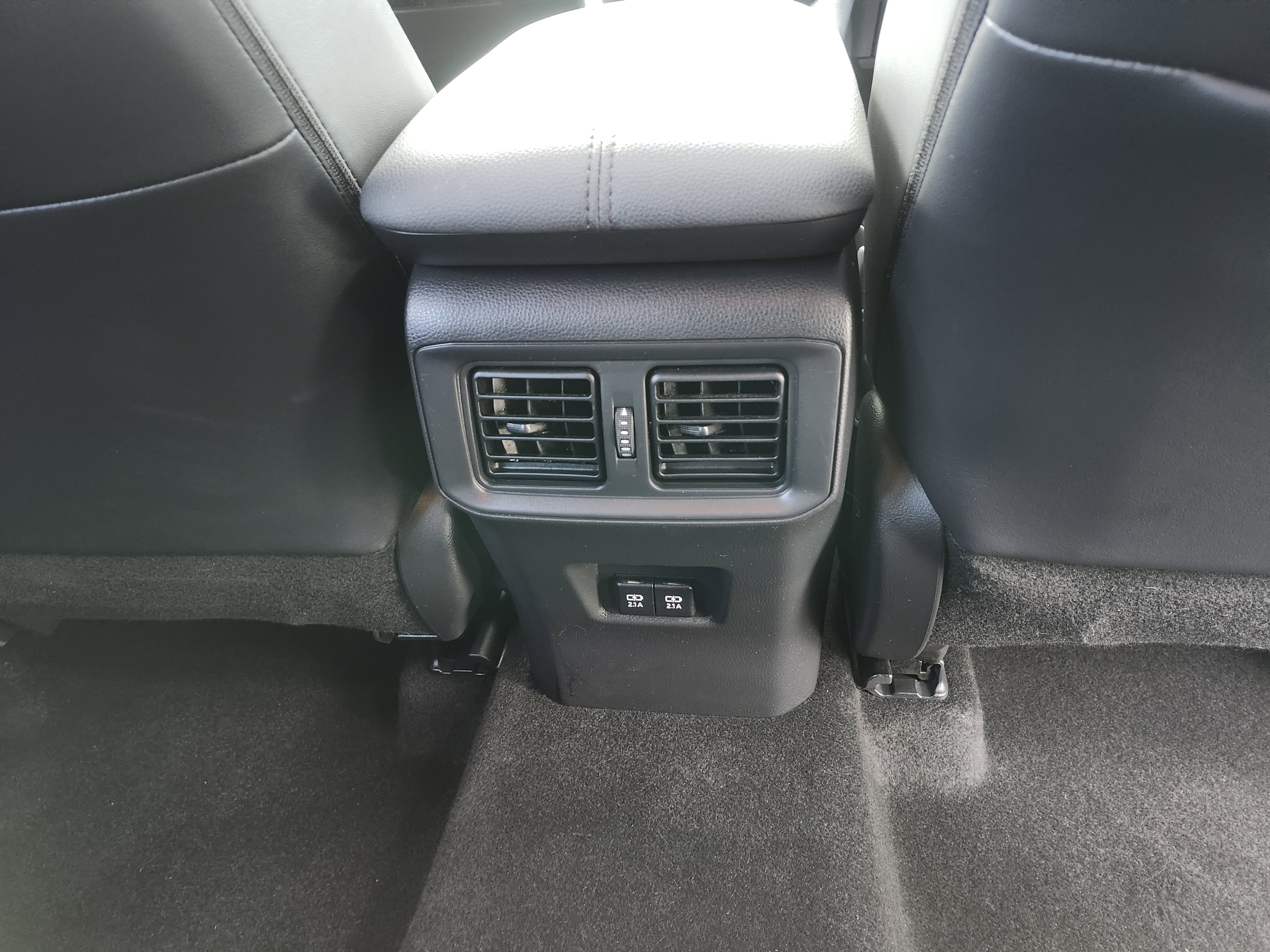 Used 2020 Toyota RAV4 XSE w/ XSE Grade Weather Package AWD/4WD image 26