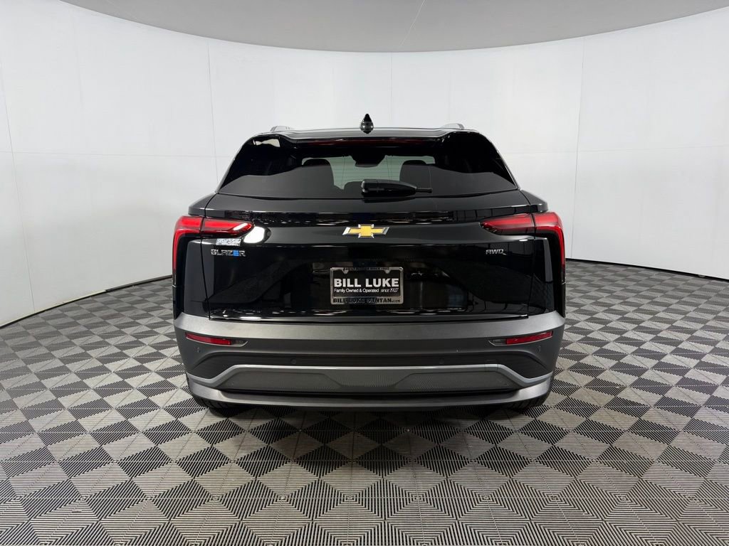 Used 2025 Chevrolet Blazer EV LT image 8
