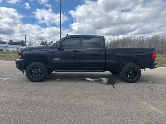 Used 2019 Chevrolet Silverado 2500 LTZ w/ Duramax Plus Package AWD/4WD image 2