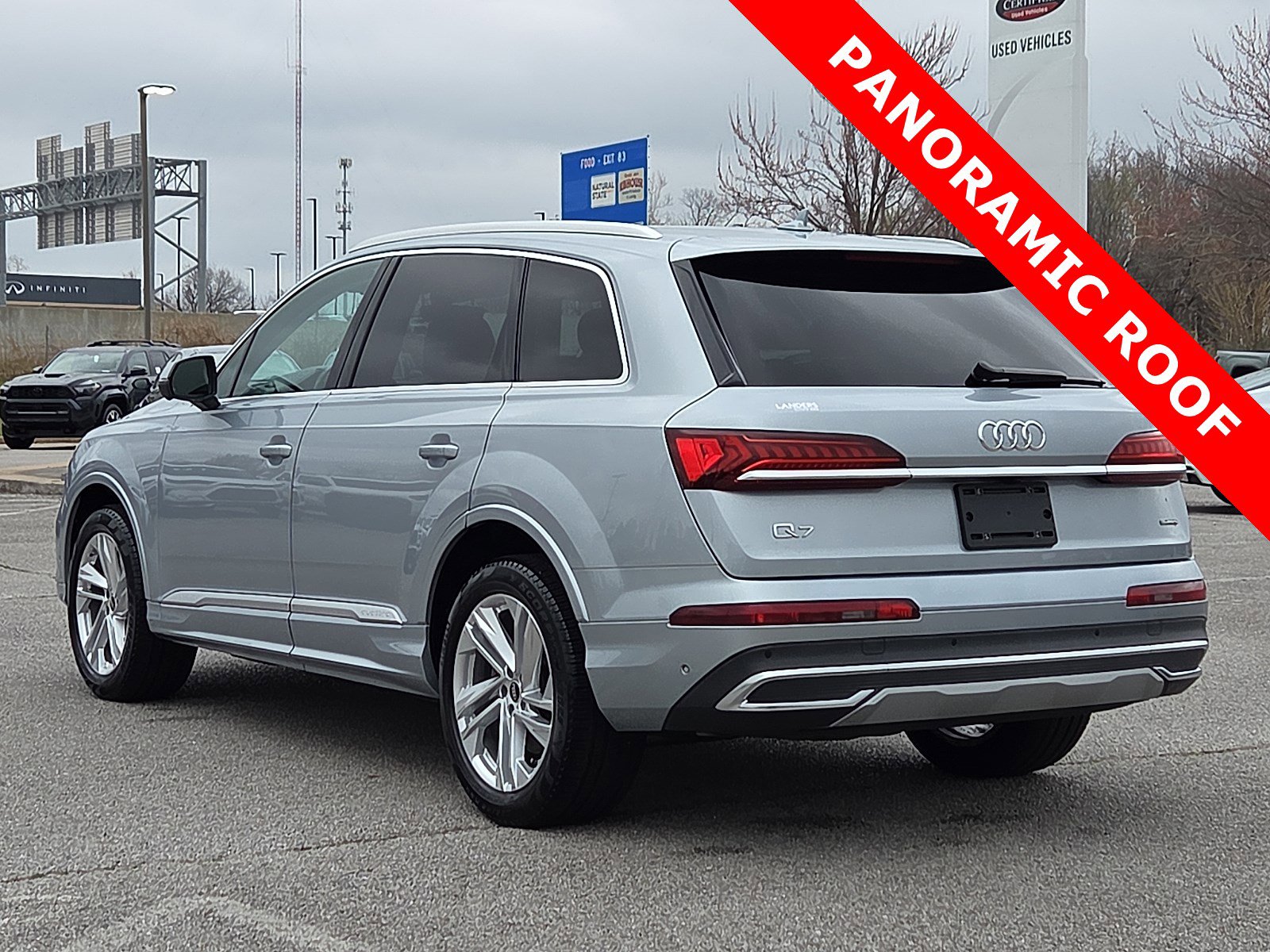 Used 2023 Audi Q7 Premium Plus image 4