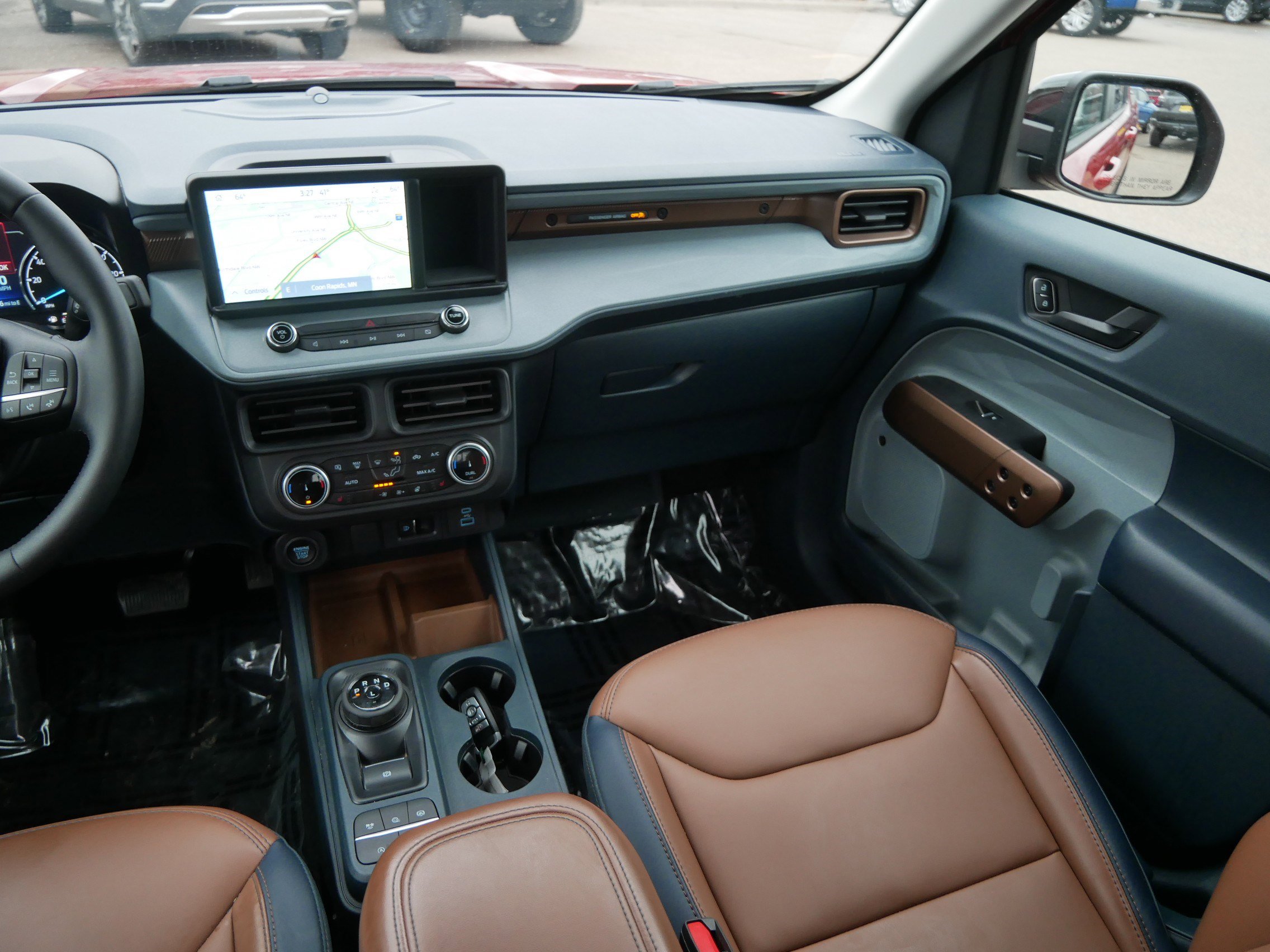 Used 2024 Ford Maverick Lariat w/ FX4 Off-Road Package image 11
