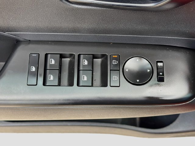 Certified 2024 Hyundai Kona SE FWD image 18