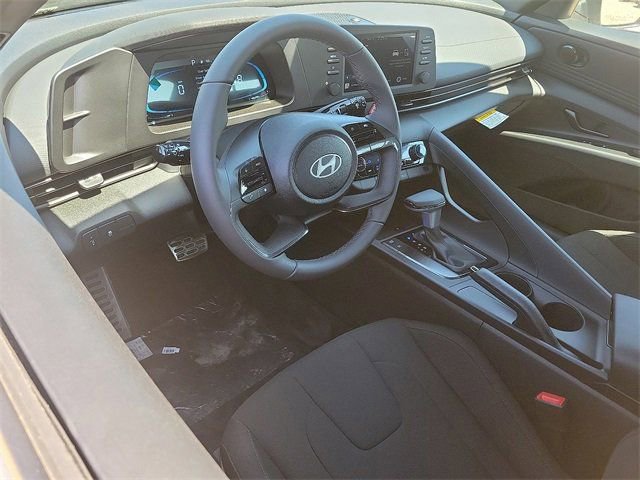 New 2025 Hyundai Elantra Sport w/ Cargo Package image 6