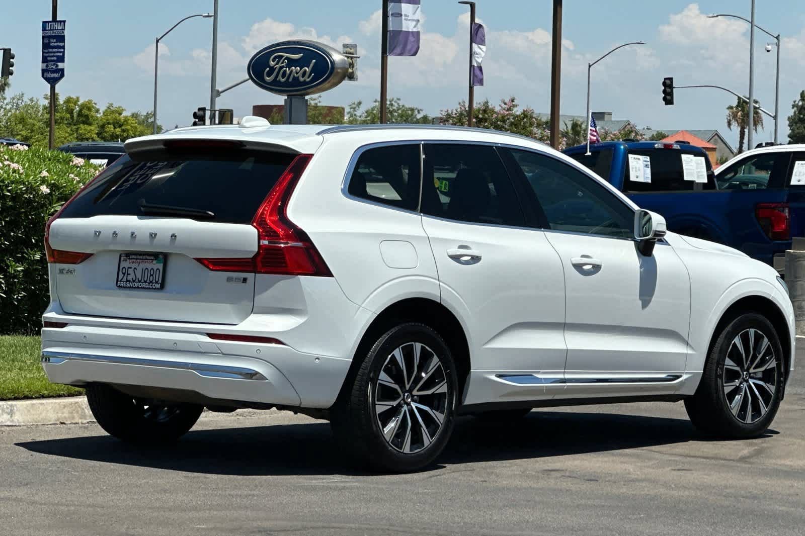 Used 2023 Volvo XC60 B5 Plus AWD/4WD video 2