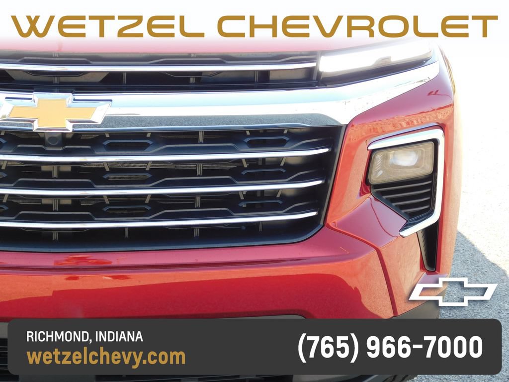 New 2027 Chevrolet Traverse LT FWD image 9