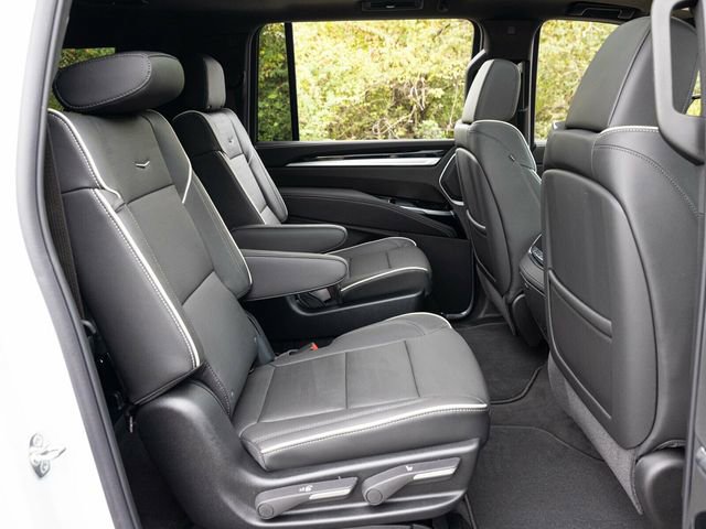 Used 2026 Cadillac Escalade ESV Sport w/ Touring Package image 73