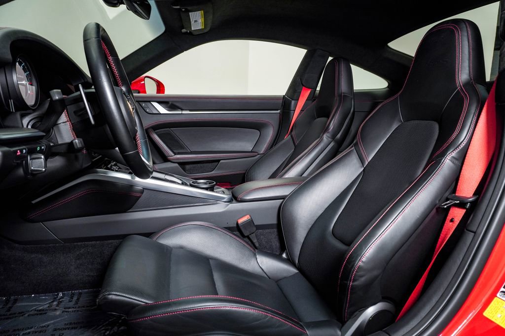 Certified 2022 Porsche 911 Turbo S image 5