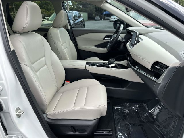 Used 2023 Nissan Rogue SL AWD/4WD image 11