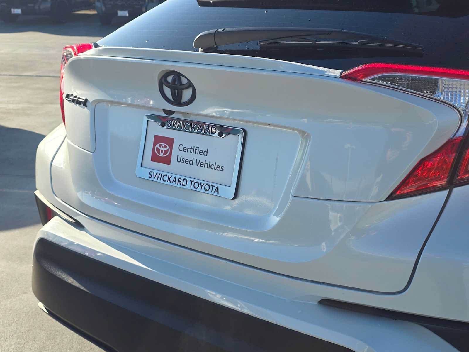 Certified 2020 Toyota C-HR XLE FWD image 13