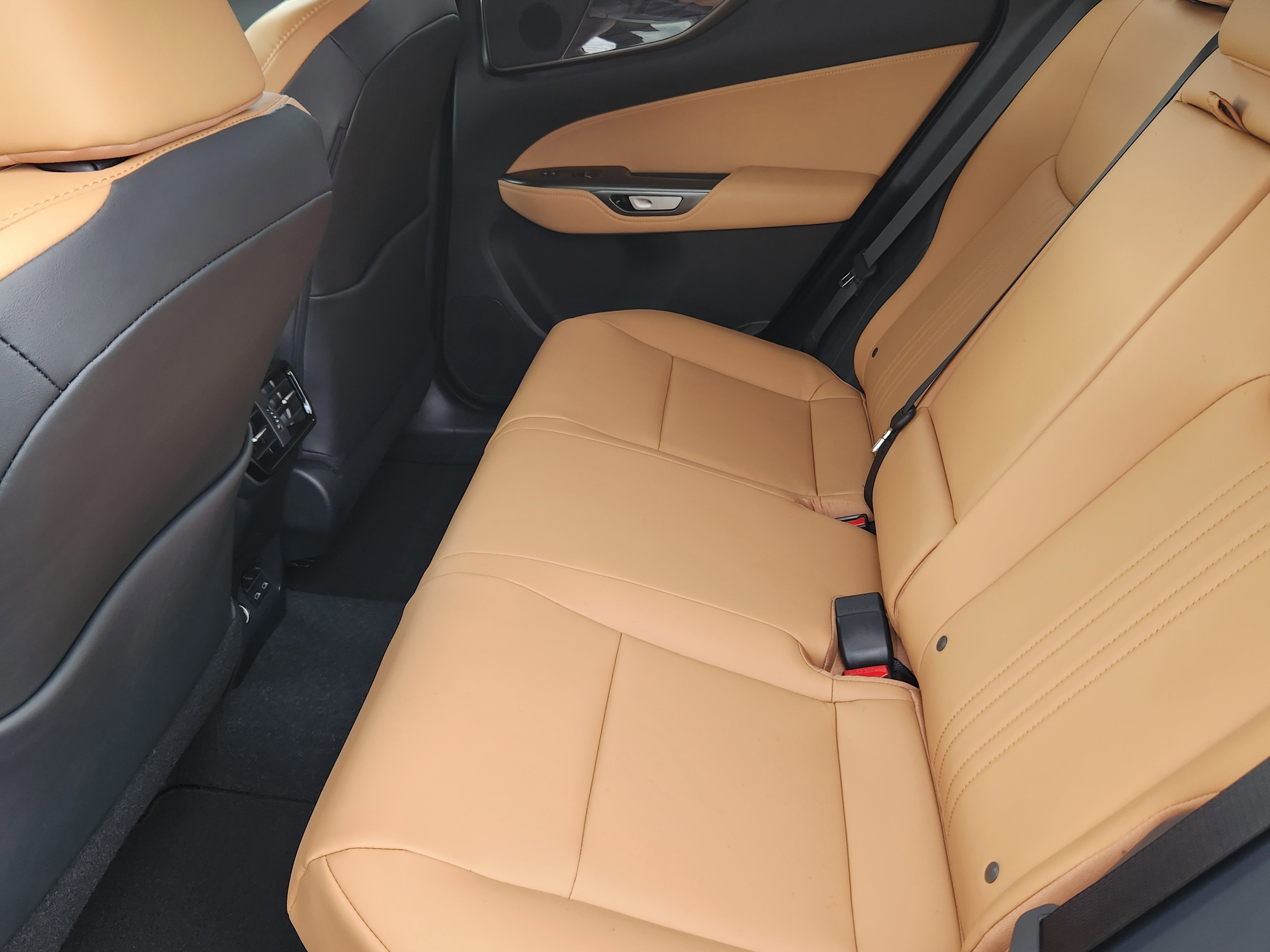 New 2026 Lexus NX 350h AWD w/ Premium Package image 18