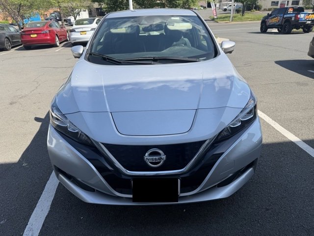 Used 2018 Nissan Leaf SL w/ SL Technology Package FWD image 5