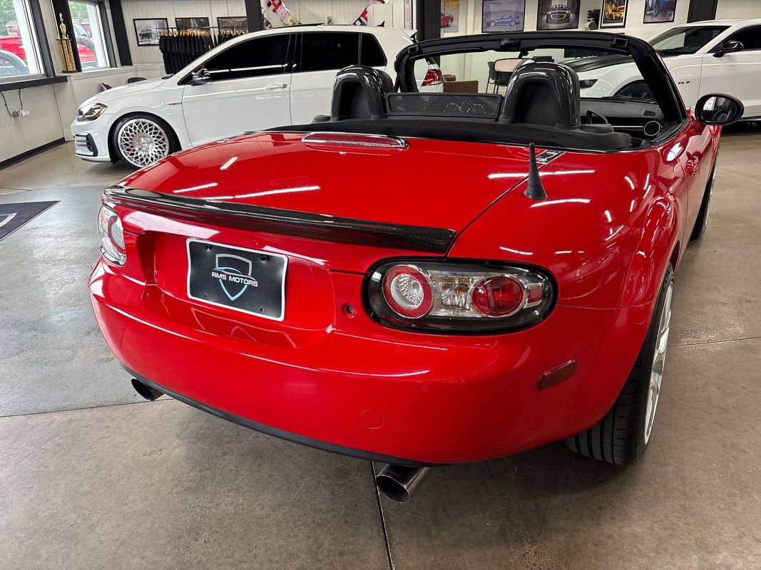 Used 2006 MAZDA MX-5 Miata Grand Touring RWD image 14