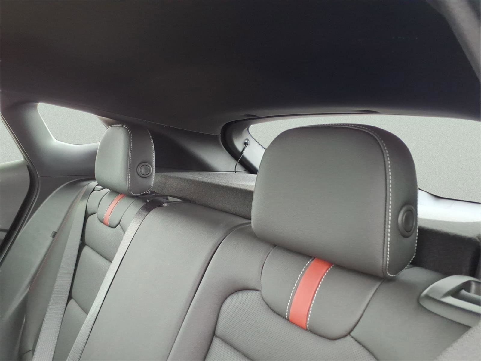 New 2026 Chevrolet Trax RS image 11