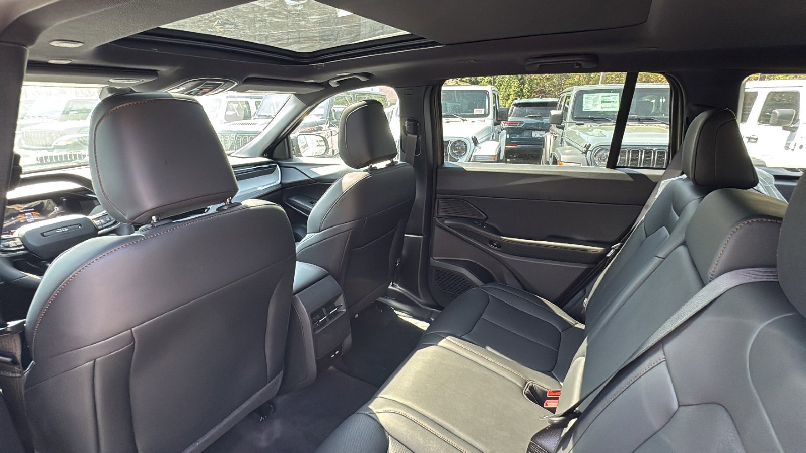 New 2026 Jeep Cherokee Limited AWD/4WD image 30
