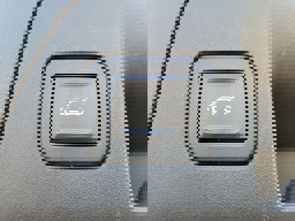 Used 2023 Buick Envision Preferred image 9