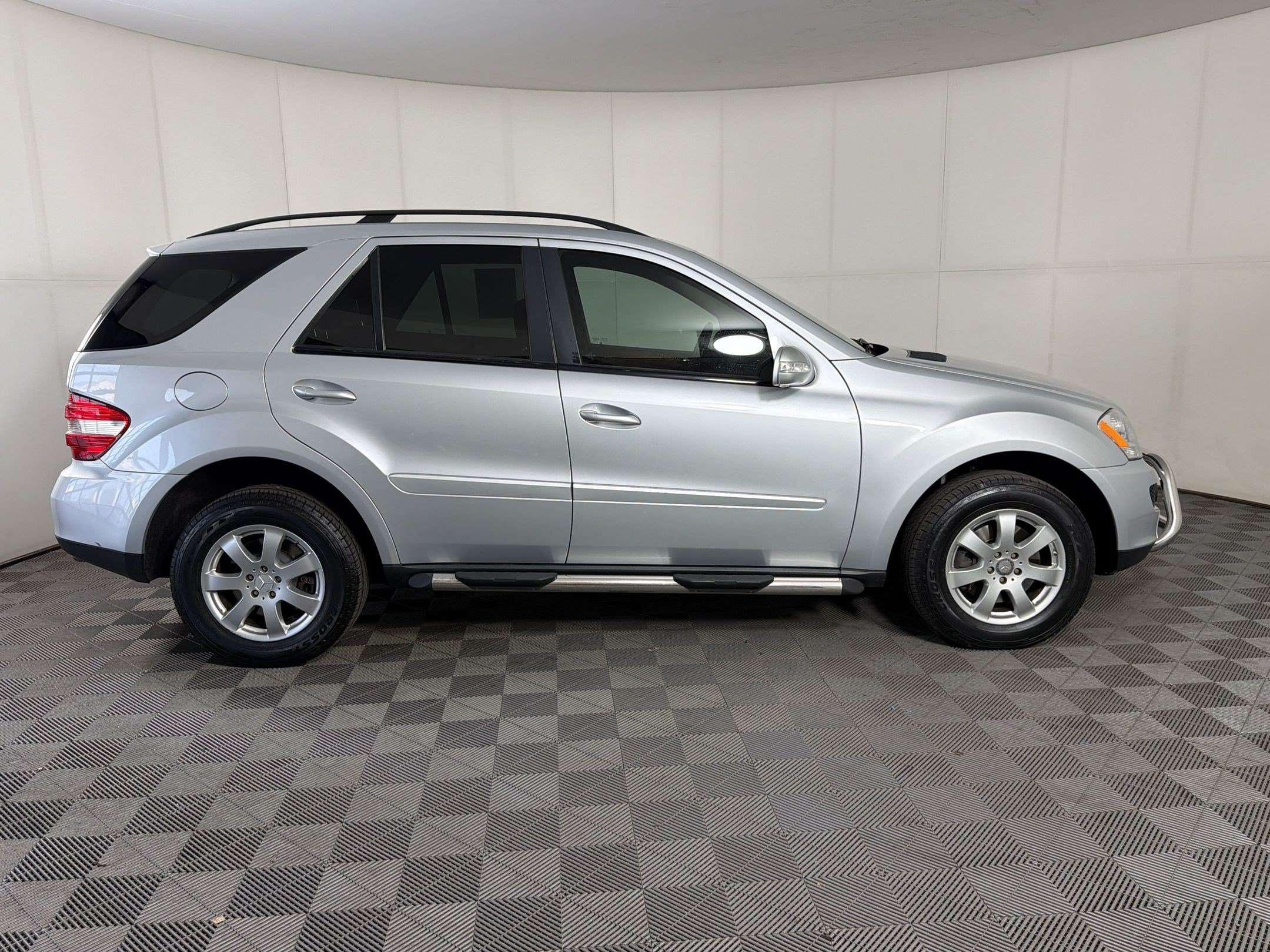 Used 2007 Mercedes-Benz ML 320 4MATIC image 8