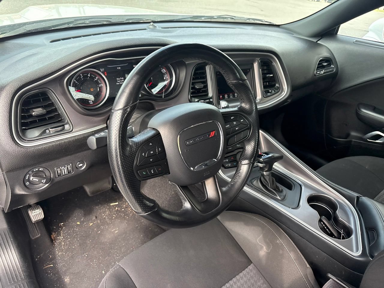 Used 2022 Dodge Challenger GT RWD image 4